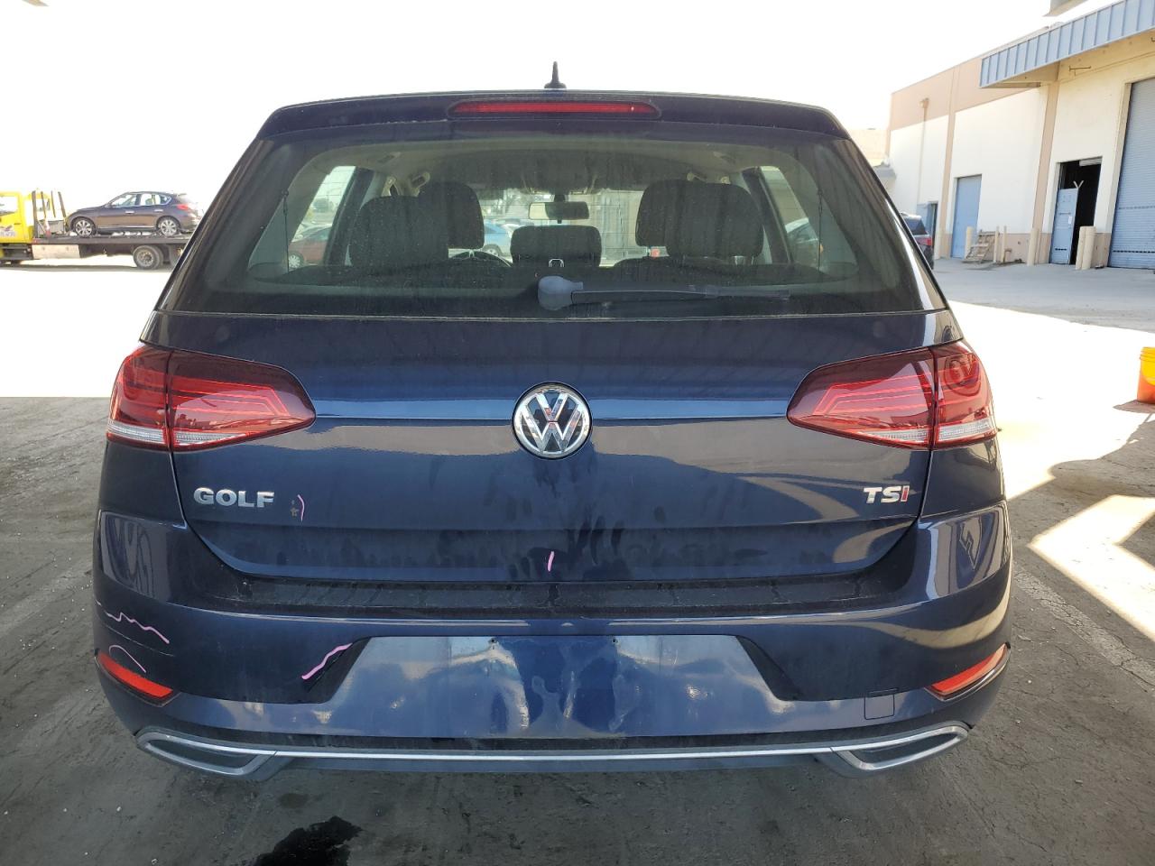 2018 Volkswagen Golf S VIN: 3VWG17AU9JM282205 Lot: 53161485