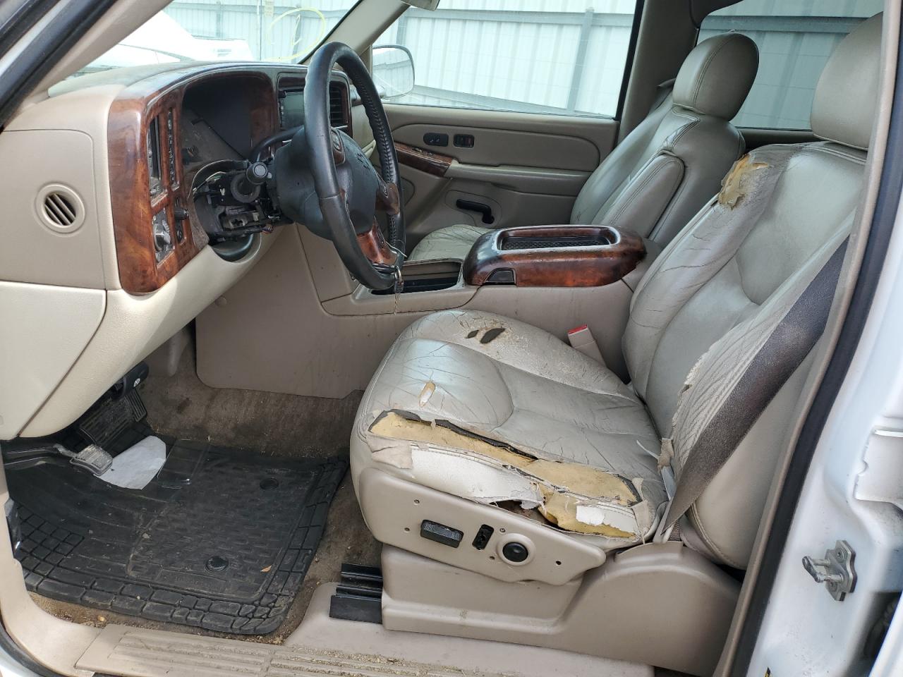 2005 Chevrolet Tahoe - Image 7