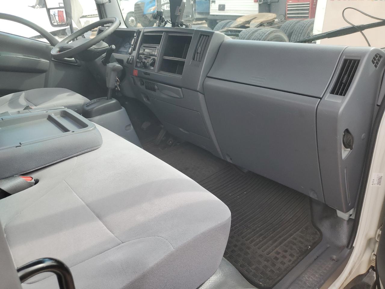 2017 Isuzu Npr VIN: 54DB4W1B7HS804808 Lot: 60942475