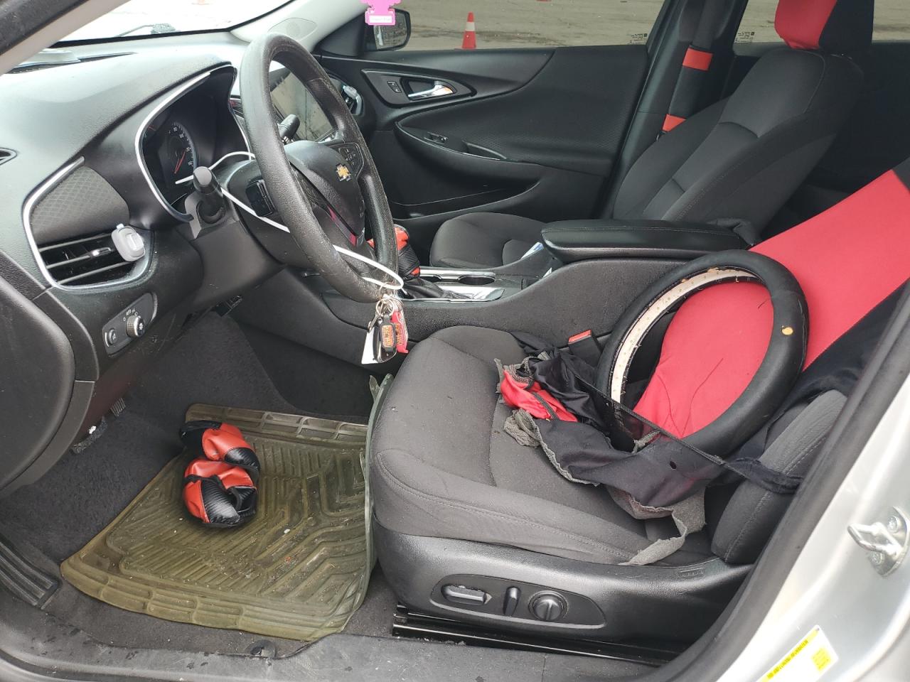 1G1ZD5ST3KF105317 CHEVROLET MALIBU 2019