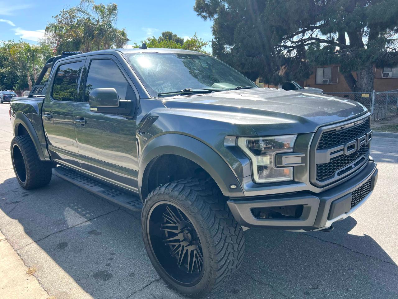 2019 Ford F150 Rapto for Sale in Bakersfield, CA - Minor Dent/Scratches