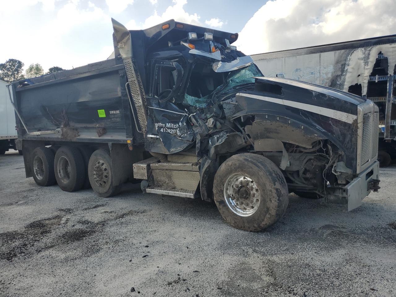 2019 Kenworth T880 Dump Truck for Sale in Harleyville, SC - All Over
