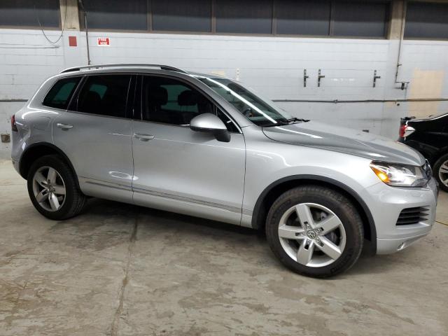  VOLKSWAGEN TOUAREG 2012 Silver