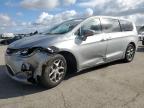 2018 Chrysler Pacifica Touring Plus na sprzedaż w Bakersfield, CA - Front End