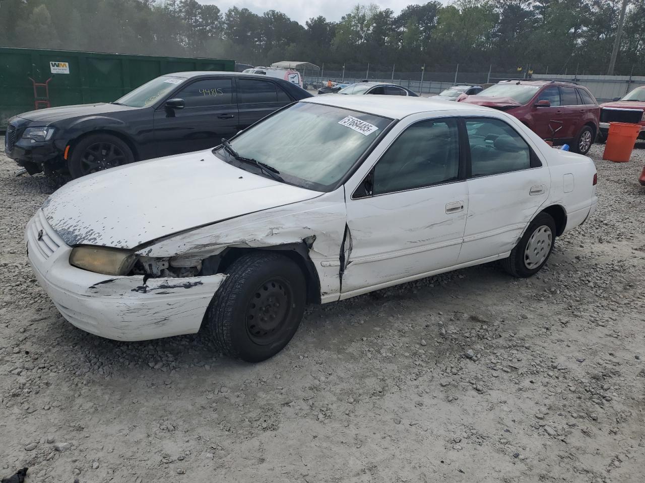 1999 Toyota Camry Ce for Sale in Ellenwood, GA - Front End