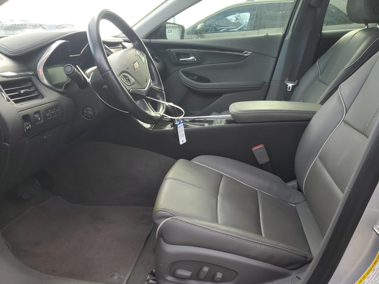 1g1145s32hu212926 1G1145S32HU212926 2017 Chevrolet Impala Premier