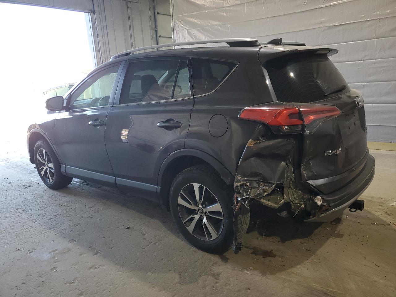 2017 Toyota Rav4 Xle VIN: 2T3RFREVXHW662321 Lot: 55045985