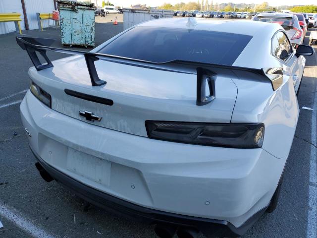  CHEVROLET CAMARO 2018 Белы