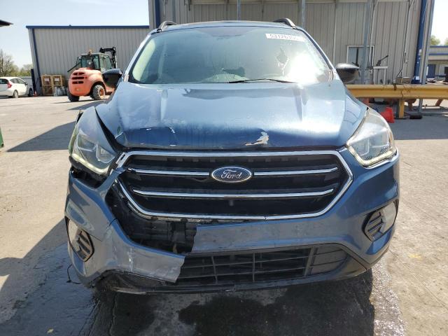  FORD ESCAPE 2018 Granatowy