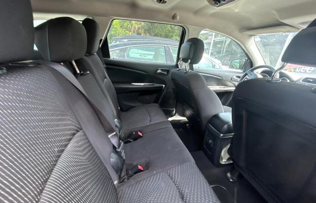 Parquets DODGE JOURNEY 2015 Czerwony