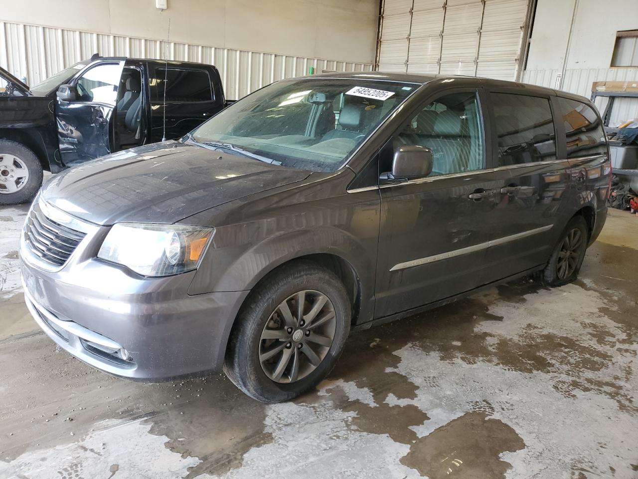 Abilene, TX에서 판매 중인 2015 Chrysler Town & Country S - Rear End