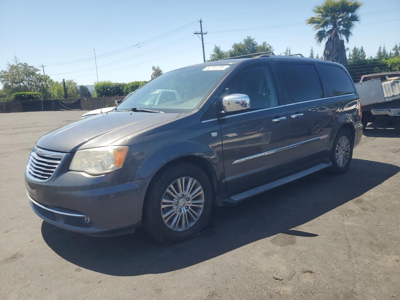 2014 Chrysler Town & Country Touring L na sprzedaż w San Martin, CA - Mechanical