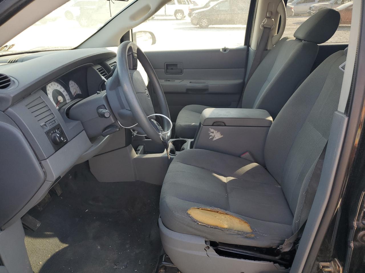 2004 Dodge Durango St VIN: 1D4HD38N24F157687 Lot: 53892915