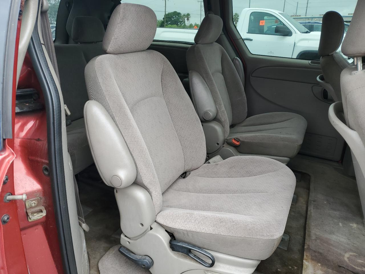 2003 Dodge Grand Caravan Sport VIN: 2D4GP44L93R308058 Lot: 52181775