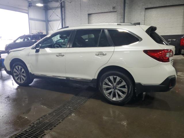  SUBARU OUTBACK 2018 Белы