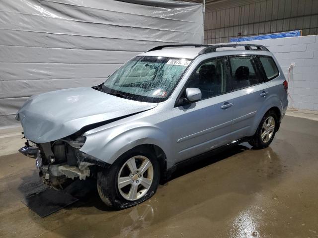  SUBARU FORESTER 2012 Серебристый