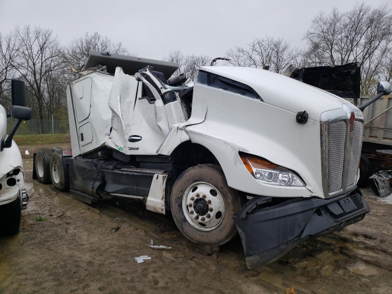 2024 Kenworth Construction T680 for Sale in Chambersburg, PA - Rollover