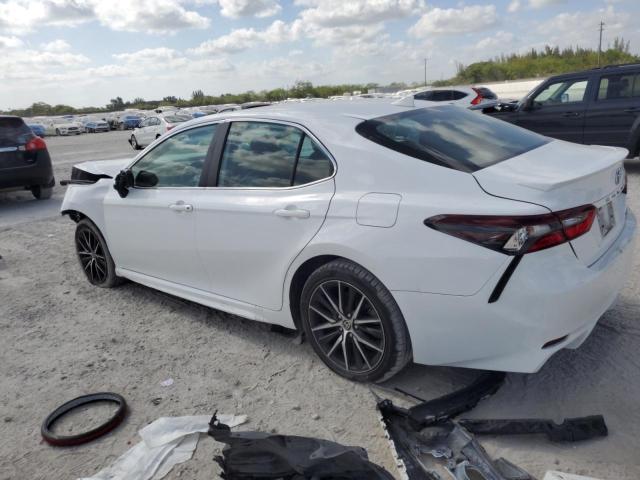  TOYOTA CAMRY 2021 Biały