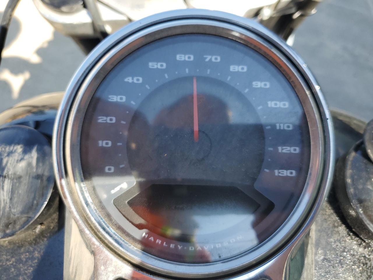 2018 Harley-Davidson Flsb Sport Glide VIN: 1HD1YMJ2XJC037981 Lot: 51591065