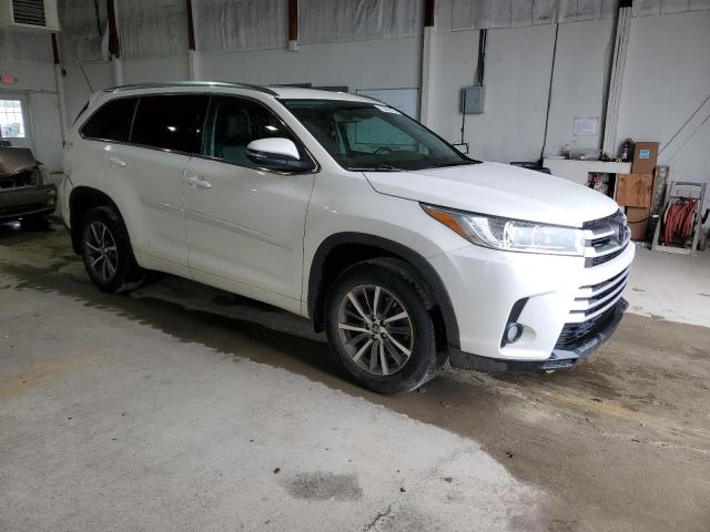  TOYOTA HIGHLANDER 2017 White