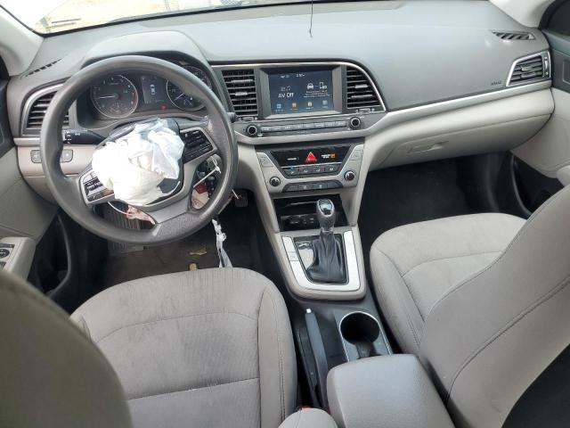  HYUNDAI ELANTRA 2018 Серебристый