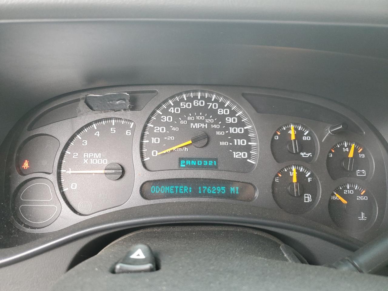 2003 Chevrolet Tahoe K1500 VIN: 1GNEK13Z33J284018 Lot: 52396105