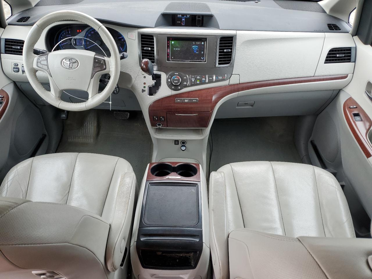 2013 Toyota Sienna Xle VIN: 5TDYK3DC8DS307826 Lot: 53960435