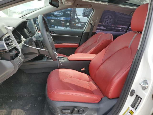  TOYOTA CAMRY 2022 Biały