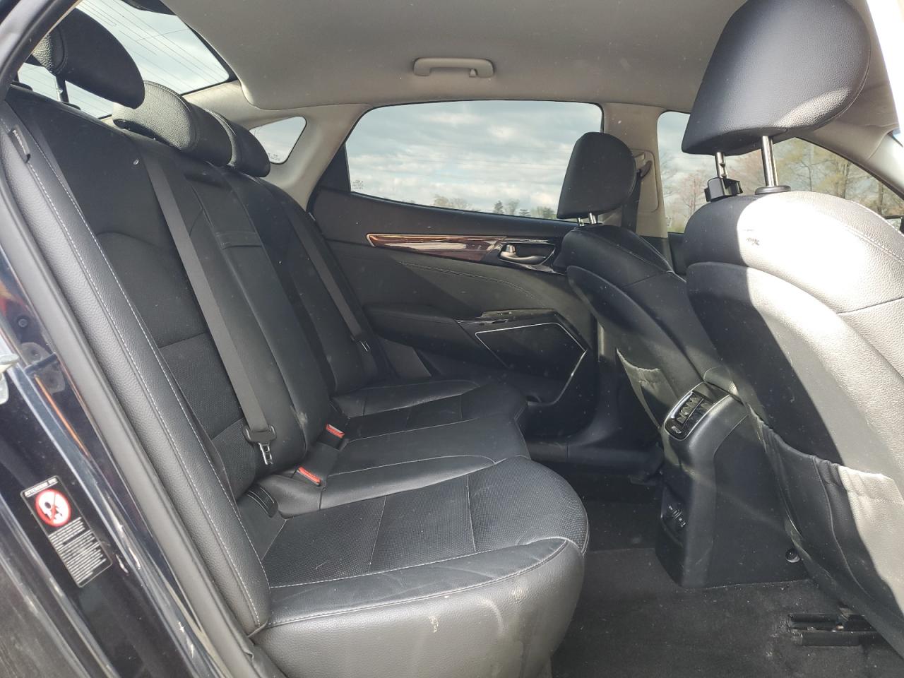 2017 Kia Cadenza Premium VIN: KNALC4J15H5081186 Lot: 53206995