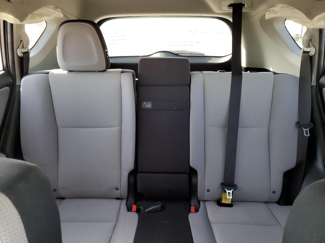2017 Toyota Rav4 Hv Le VIN: JTMRJREV7HD081225 Lot: 53270615