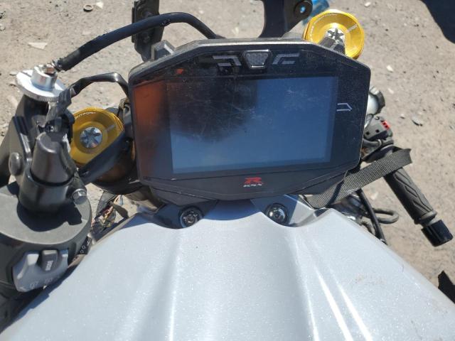  SUZUKI GSXR1000 2024 Сріблястий