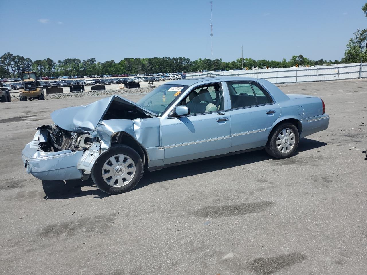 2005 Mercury Grand Marquis Ls for Sale in Dunn, NC - Front End