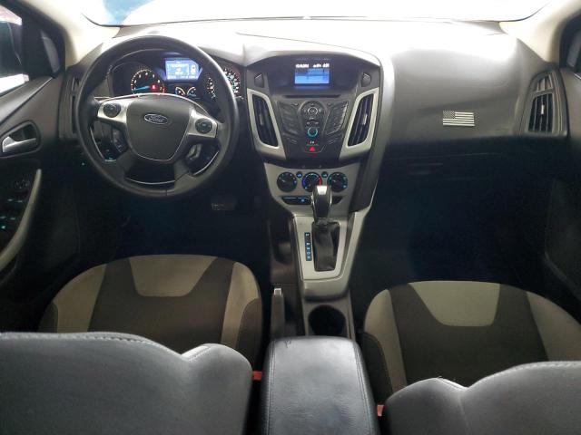 Hatchbacks FORD FOCUS 2012 Granatowy