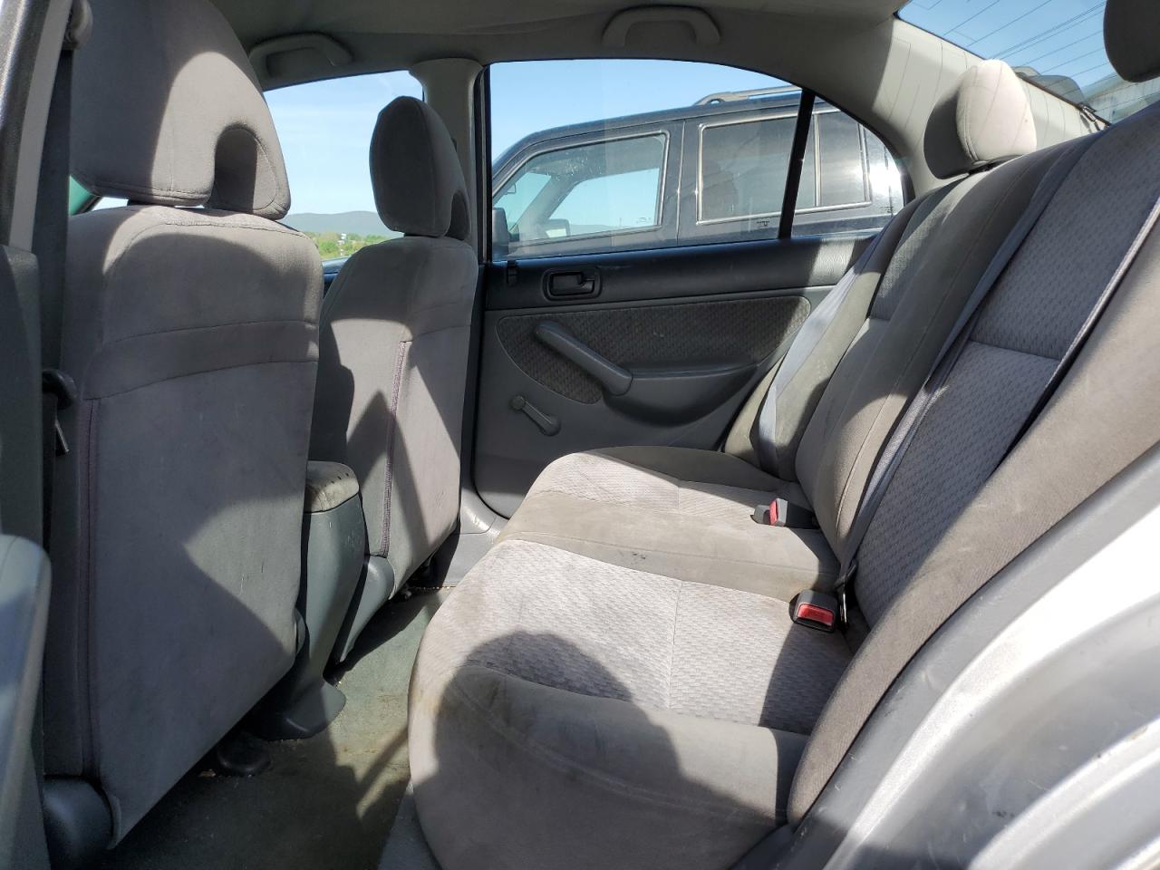 2004 Honda Civic Dx VIN: 2HGES16464H626364 Lot: 55122975