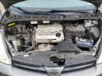 2004 Toyota Sienna Xle   for Sale in Windsor, NJ - Rear End