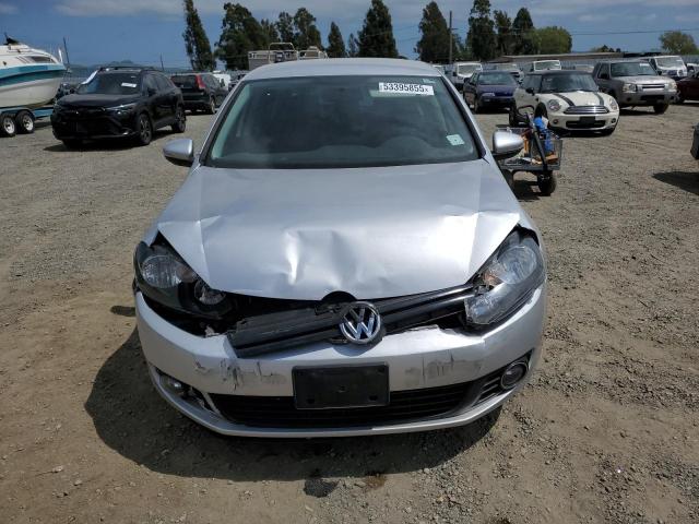  VOLKSWAGEN GOLF 2014 Серебристый