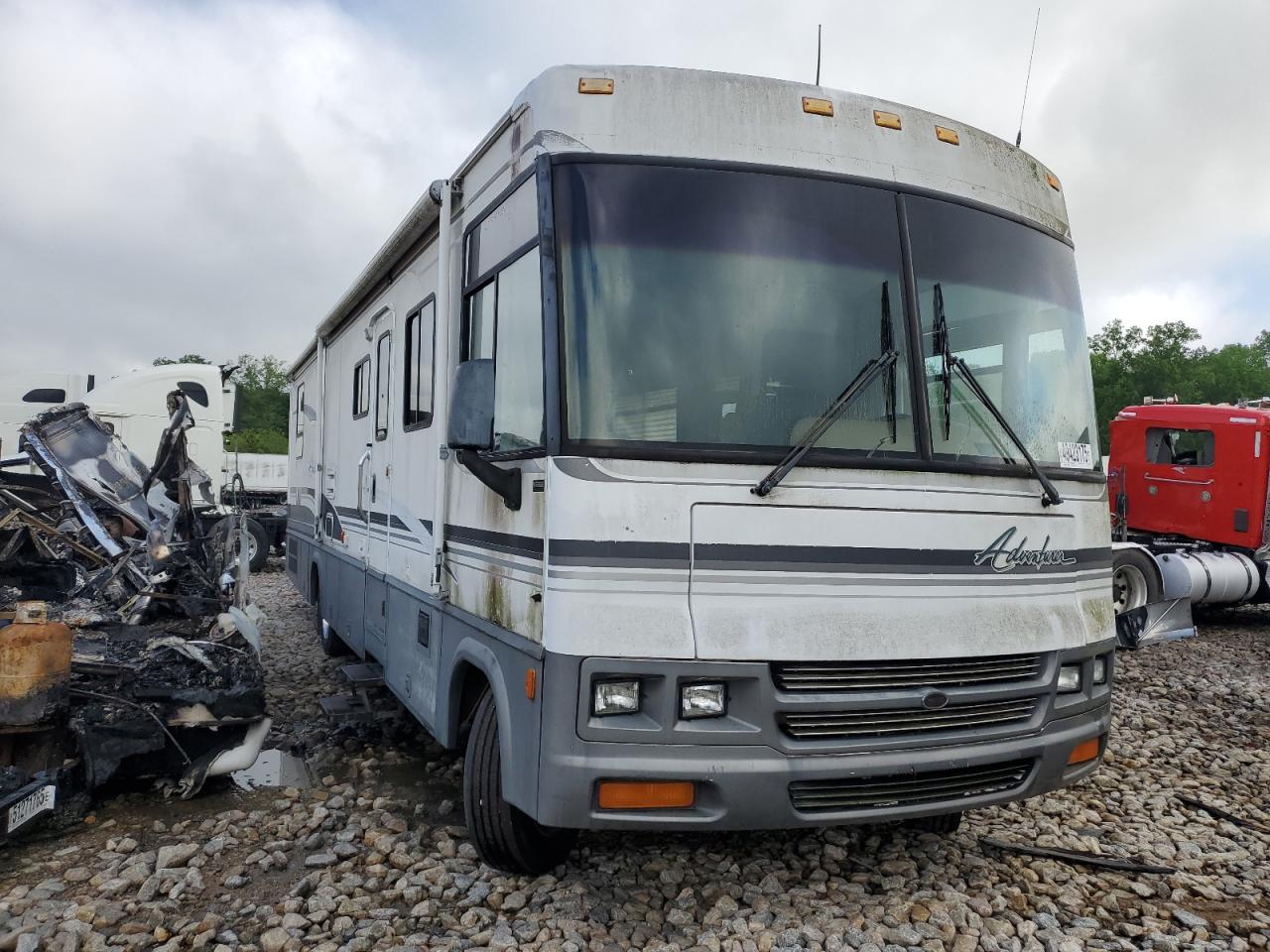 Montgomery, AL에서 판매 중인 2000 Ford F550 Super Duty Stripped Chassis - Top/Roof