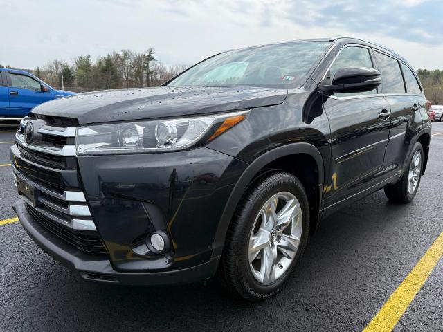  TOYOTA HIGHLANDER 2017 Чорний