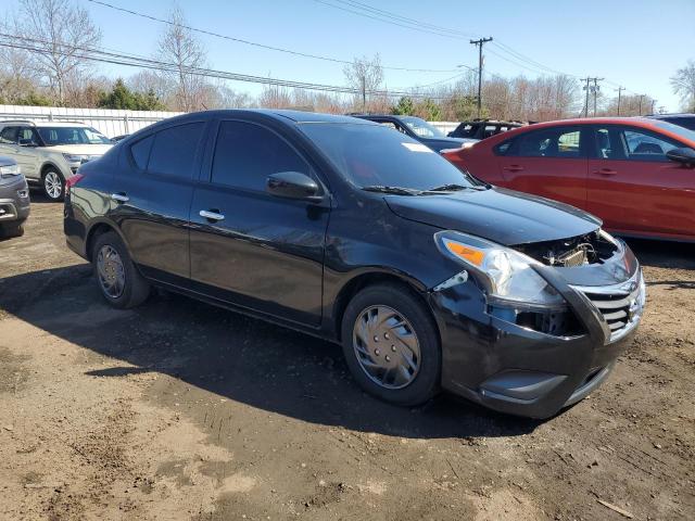  NISSAN VERSA 2017 Чорний