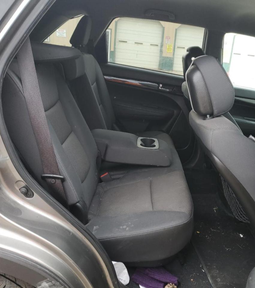 2012 Kia Sorento Base VIN: 5XYKT4A2XCG296683 Lot: 53050445