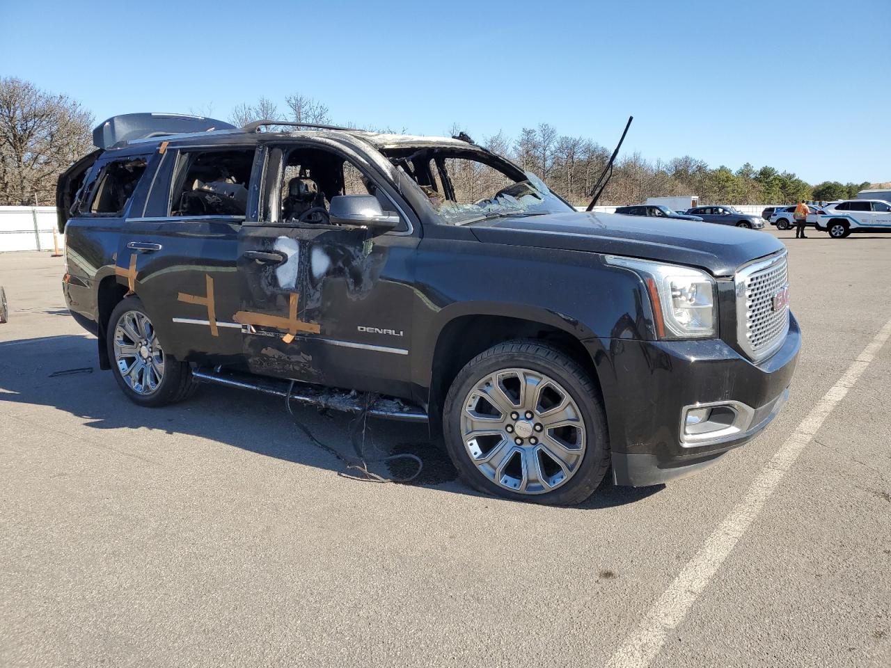 2016 GMC Yukon Denali VIN: 1GKS2CKJXGR121932 Lot: 53669565