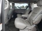 2017 Toyota Sienna Xle на продаже в Elgin, IL - All Over