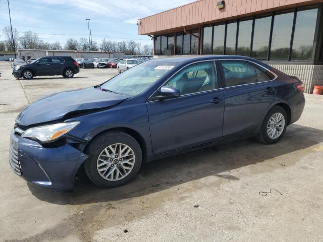  TOYOTA CAMRY 2017 Granatowy