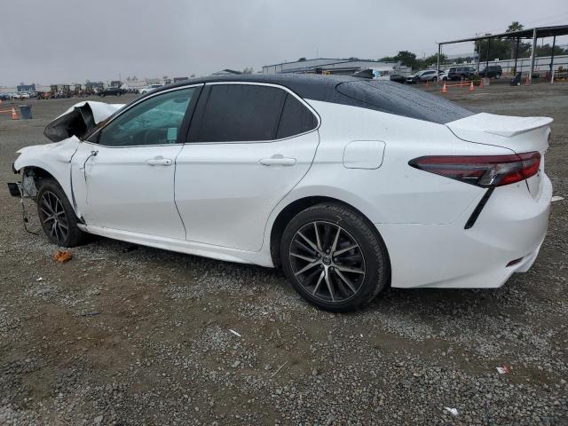  TOYOTA CAMRY 2023 Белы