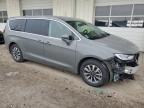 2022 Chrysler Pacifica Hybrid Touring L na sprzedaż w Dyer, IN - Front End