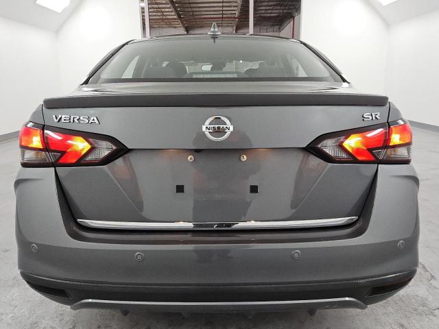  NISSAN VERSA 2021 Silver