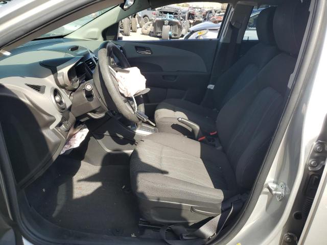 Седани CHEVROLET SONIC 2015 Сріблястий