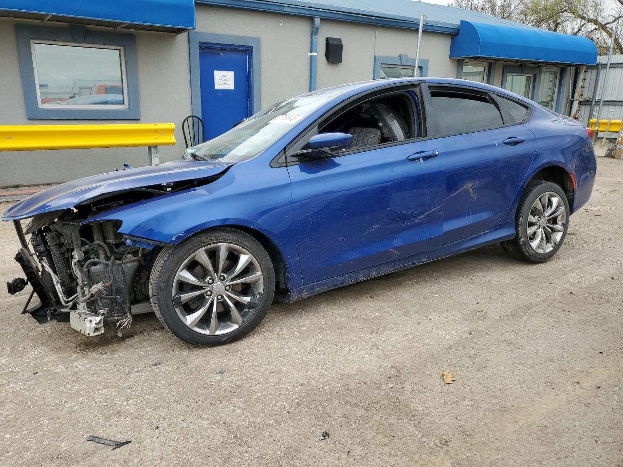 2015 Chrysler 200 S იყიდება Wichita-ში, KS - All Over