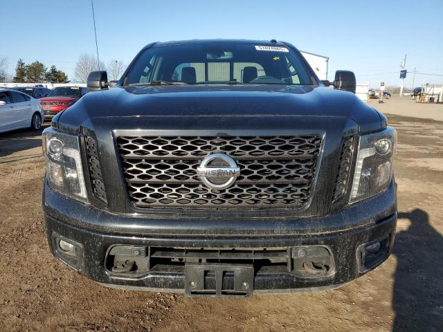  NISSAN TITAN 2018 Black