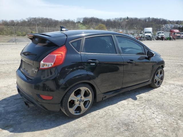  FORD FIESTA 2016 Черный
